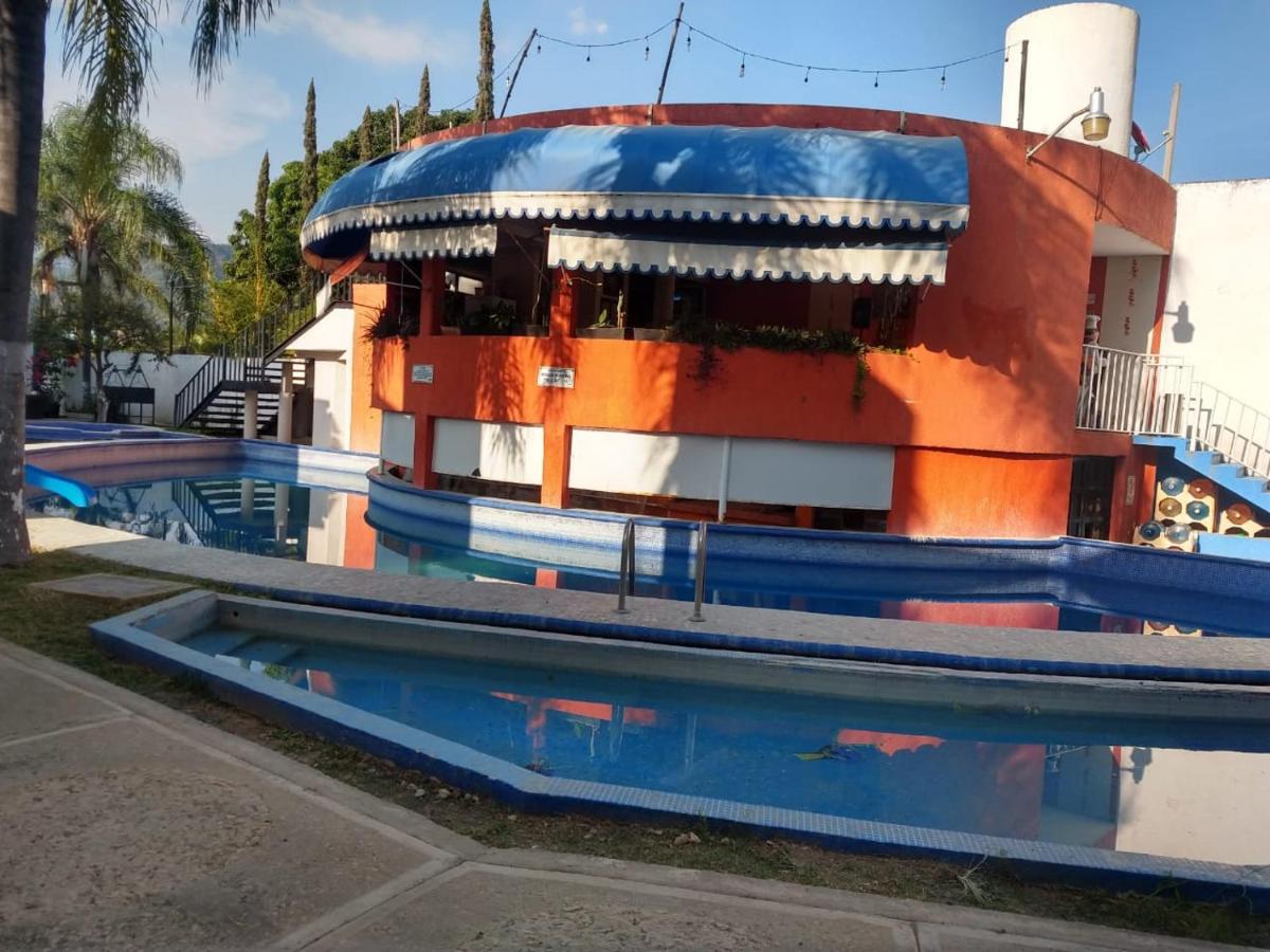瓦兹特佩克 德萨洛罗旅游旅馆酒店 外观 照片